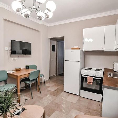 Tip Top Apartment Chalkida Exterior foto