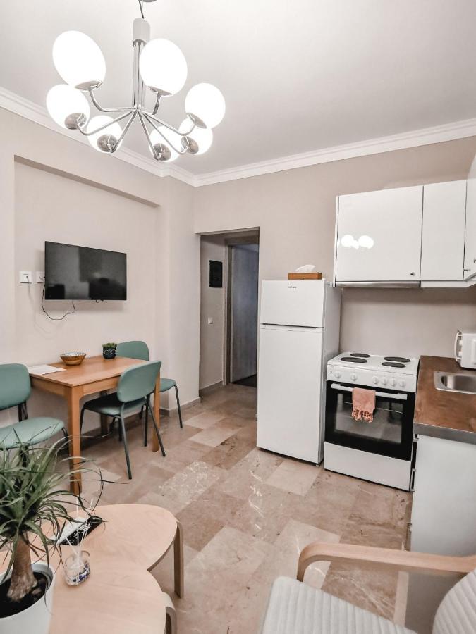 Tip Top Apartment Chalkida Exterior foto