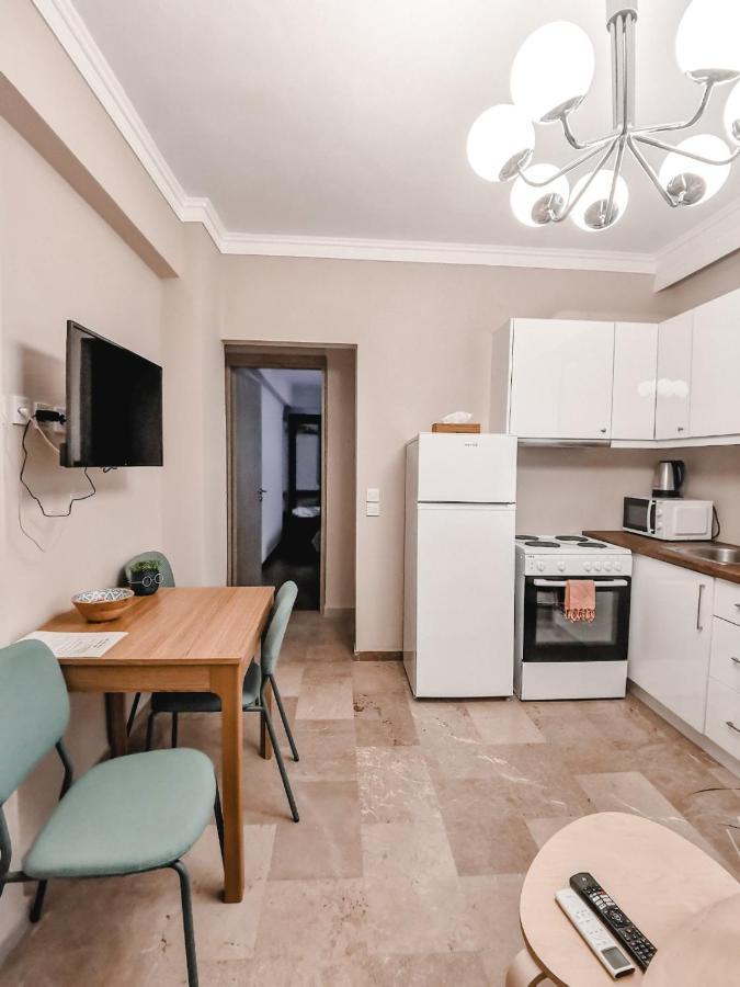 Tip Top Apartment Chalkida Exterior foto